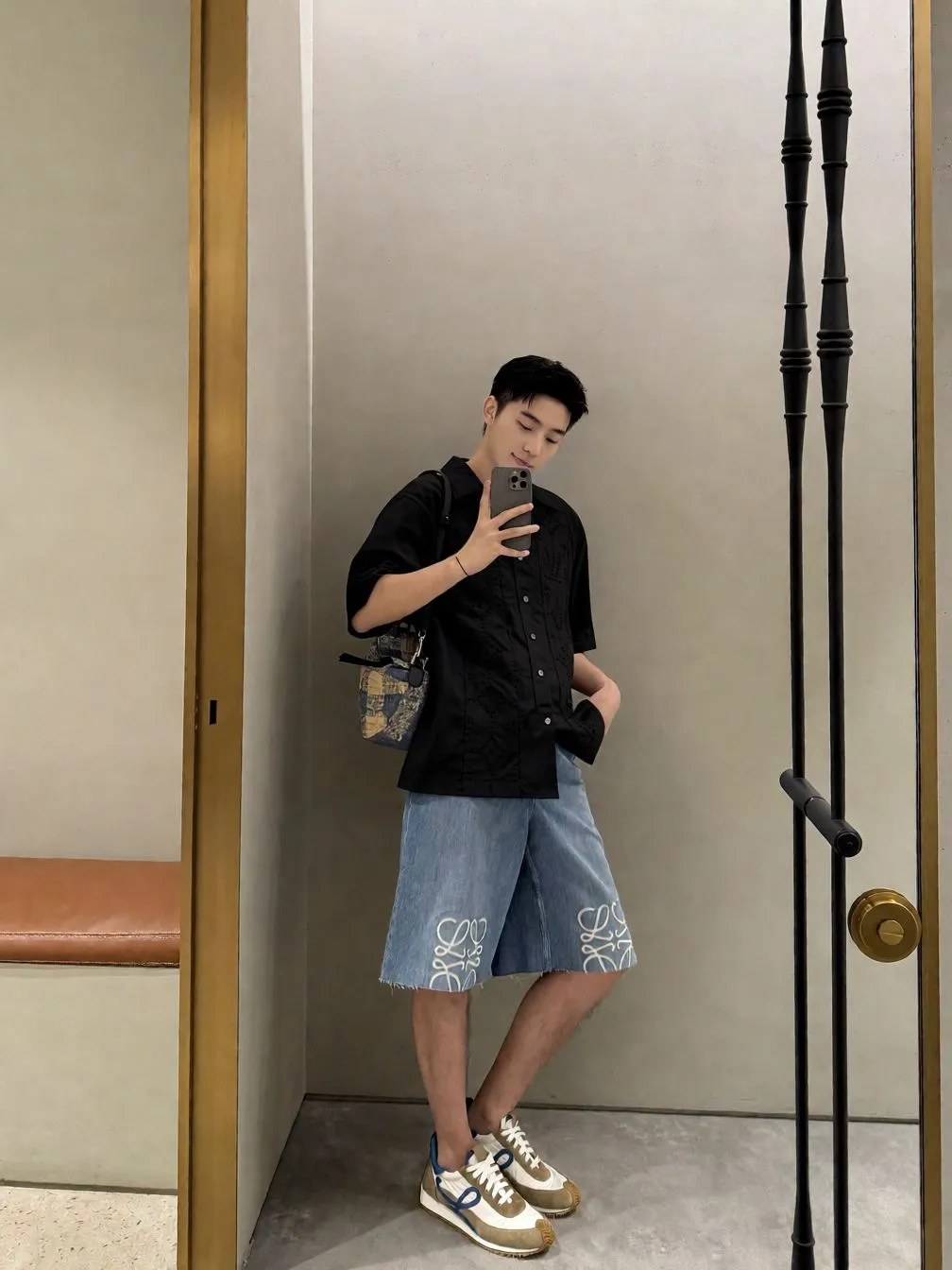 Louis Vuitton/Louis Vuitton presbyopic hollow embroidered short-sleeved shirt